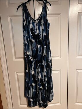 Sami & Jo Blue, Black & White Printed V-Neck wide leg jumper